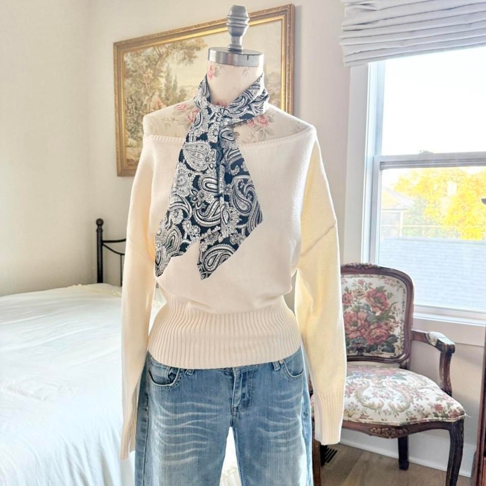 Vintage‎ black scarf